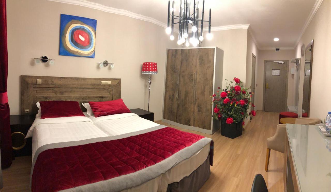 Grace Point Hotel Astana Chambre photo