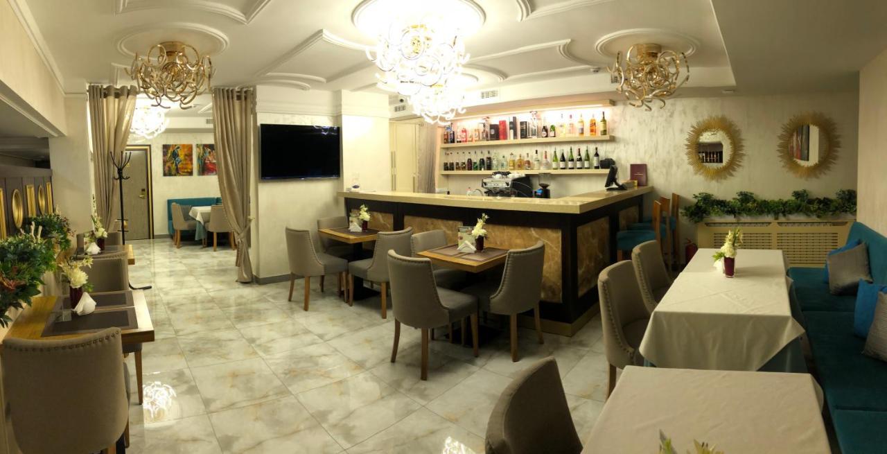 Grace Point Hotel Astana Chambre photo